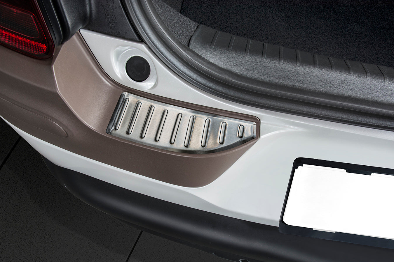 Protector parachoques trasero CITROEN C4 CACTUS crossover 2014-2018-ICCTUNING