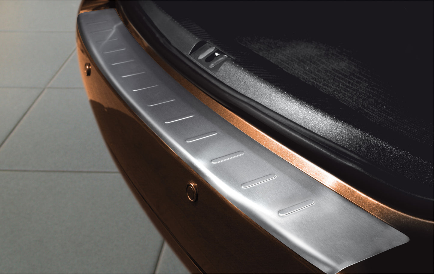 Protector parachoques trasero VOLKSWAGEN TOURAN 2010-2015-ICCTUNING