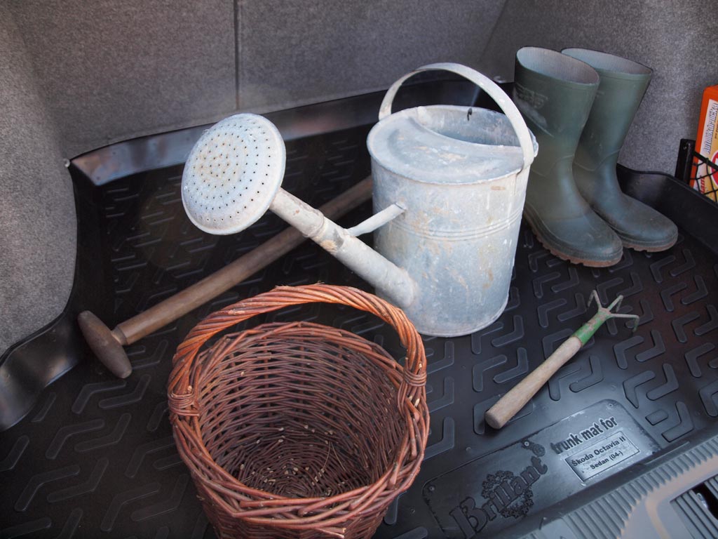 Protector de maletero - Mitsubishi Pajero IV (V80/V90) (5-puertas)(06-)-Protector de maletero-ICCTUNING