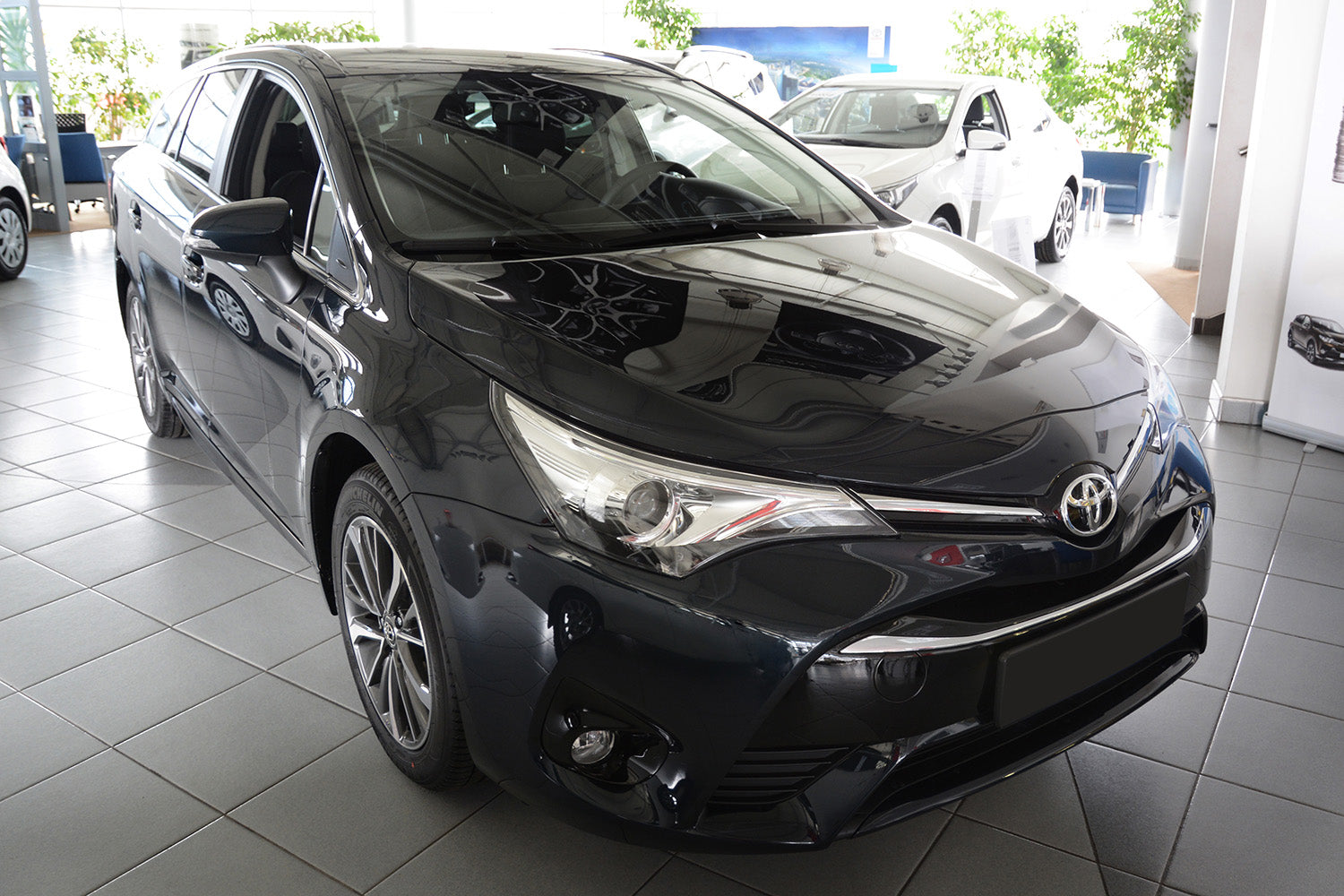 Protector parachoques trasero TOYOTA AVENSIS combi 2015->-ICCTUNING