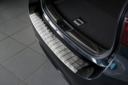 Protector parachoques trasero TOYOTA AVENSIS combi 2015->-ICCTUNING