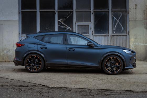 39081015 KW DDC Cupra Formentor - Plug & Play coilovers inox