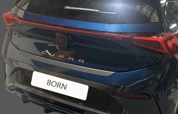 Protector de parachoques trasero CUPRA BORN 2021->