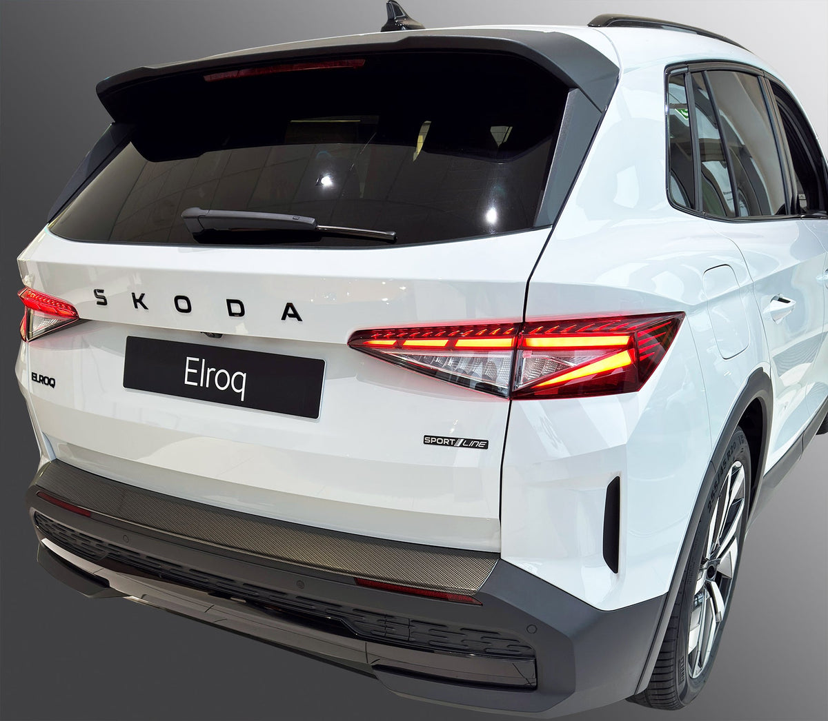 Protector de parachoques trasero RGM RBP1437 para Skoda Elroq - imagen 1