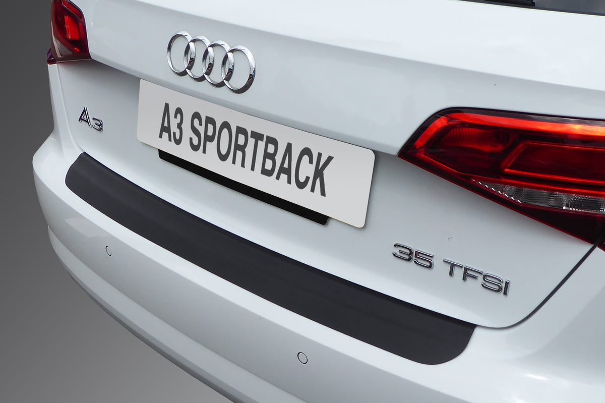 Protector de parachoques trasero Audi A3/S3/RS/S line sportback 5 puertas 2016>