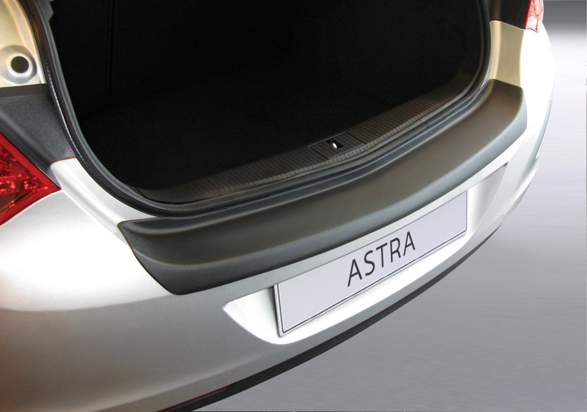 Protector de parachoques trasero Opel ASTRA ‘J’ 5 puertas 12.2009>8.2012