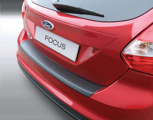 Protector de parachoques trasero Ford FOCUS/ST 5 PUERTAS 6.2011>7.2014