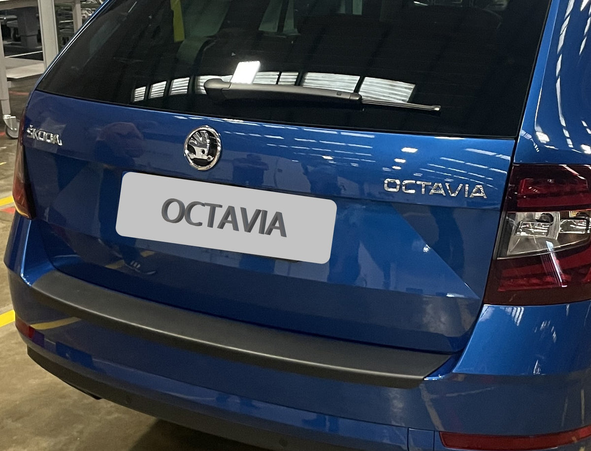 Protector de parachoques trasero Skoda OCTAVIA 5E RANCHERA 2017>