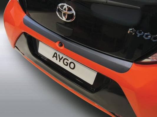 Protector de parachoques trasero Toyota AYGO 3/5 PUERTAS 7.2014>