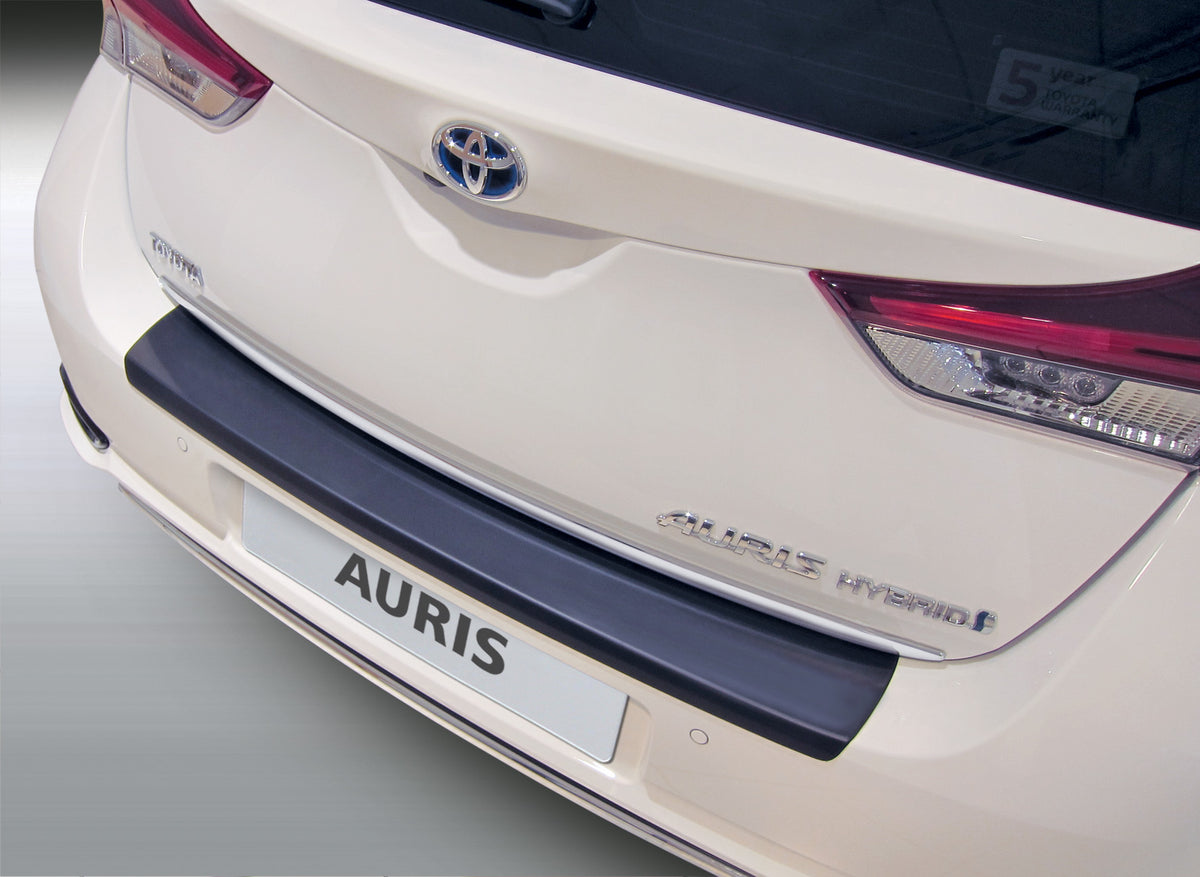 Protector de parachoques trasero Toyota AURIS 5PUERTAS 9.2015>