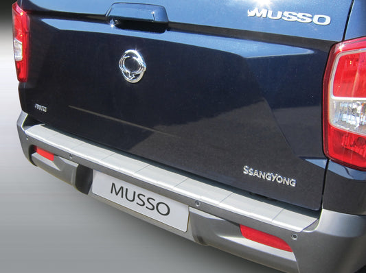 Protector de parachoques trasero SsangYong Musso 08.2018> texturizado RBP825R