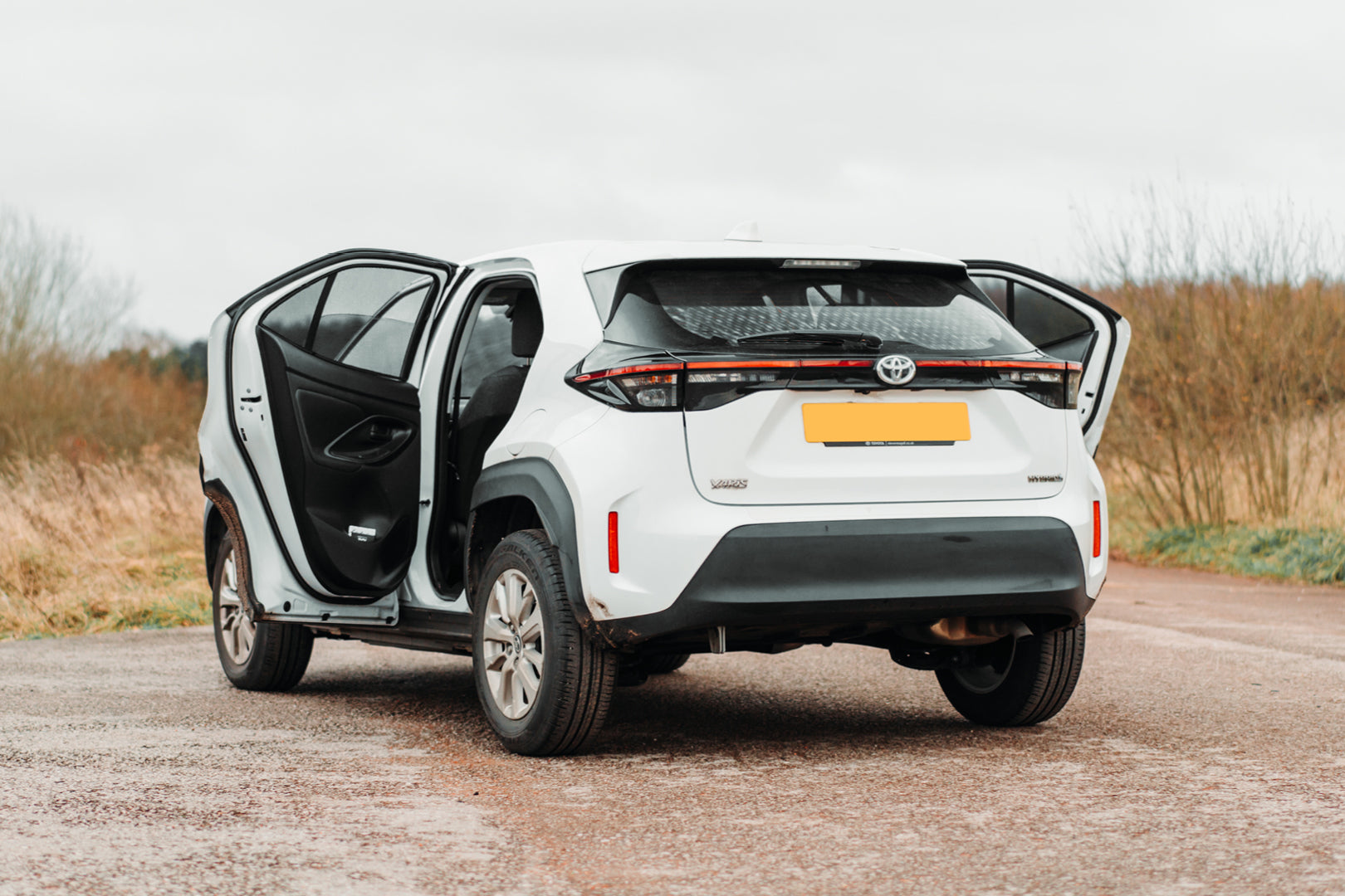 parasoles car shades Toyota Yaris cross 2020-ICCTUNING