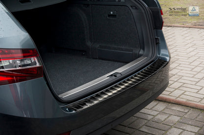 protector de parachoques trasero SKODA SUPERB combi negro