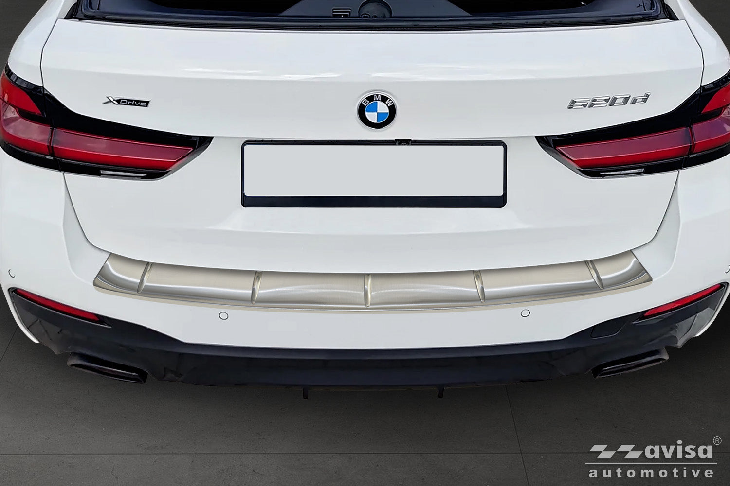 protector de parachoques trasero BMW 5 Touring plata