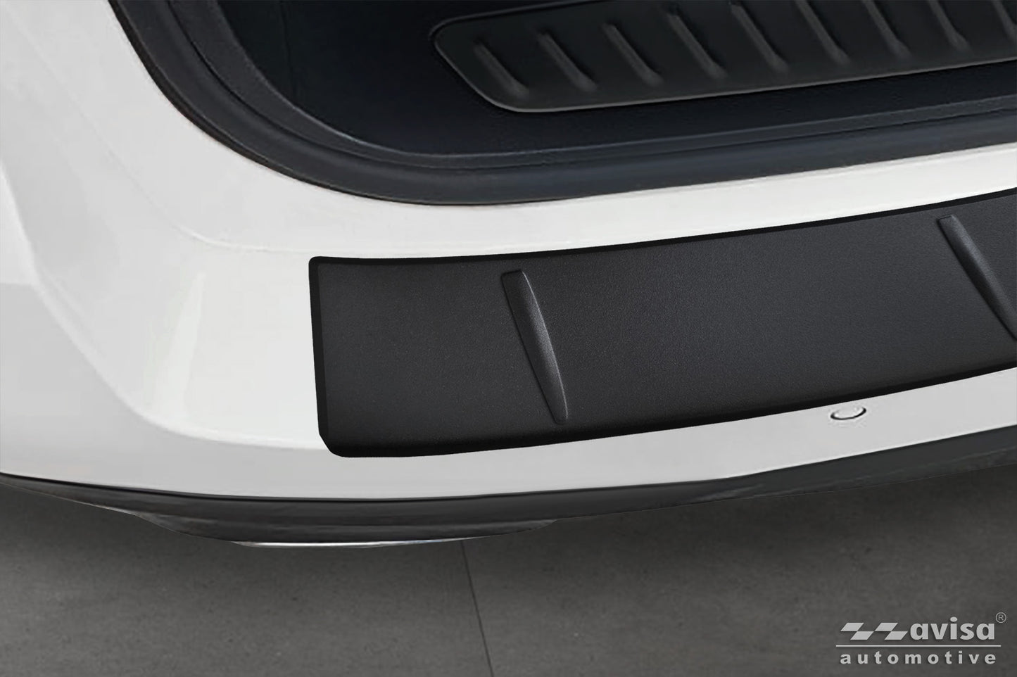 protector de parachoques trasero BMW 5 Touring negro mate