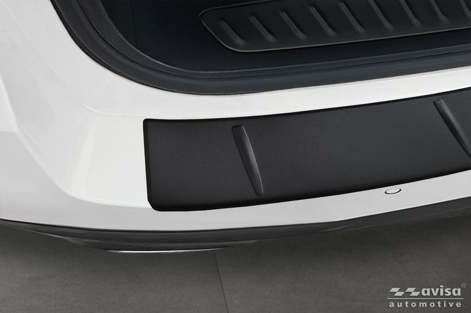 protector de parachoques trasero BMW 5 Touring negro mate