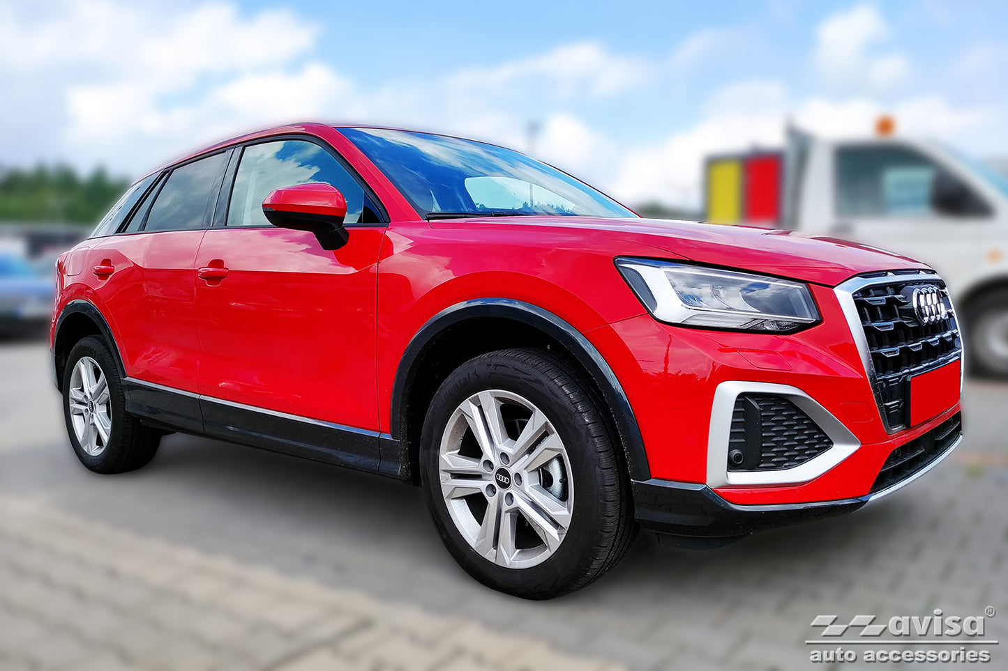 protector de parachoques trasero AUDI Q2 crossover negro 2020+