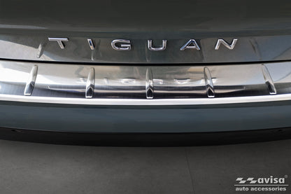 protector de parachoques trasero VW TIGUAN plata satinado 2024+