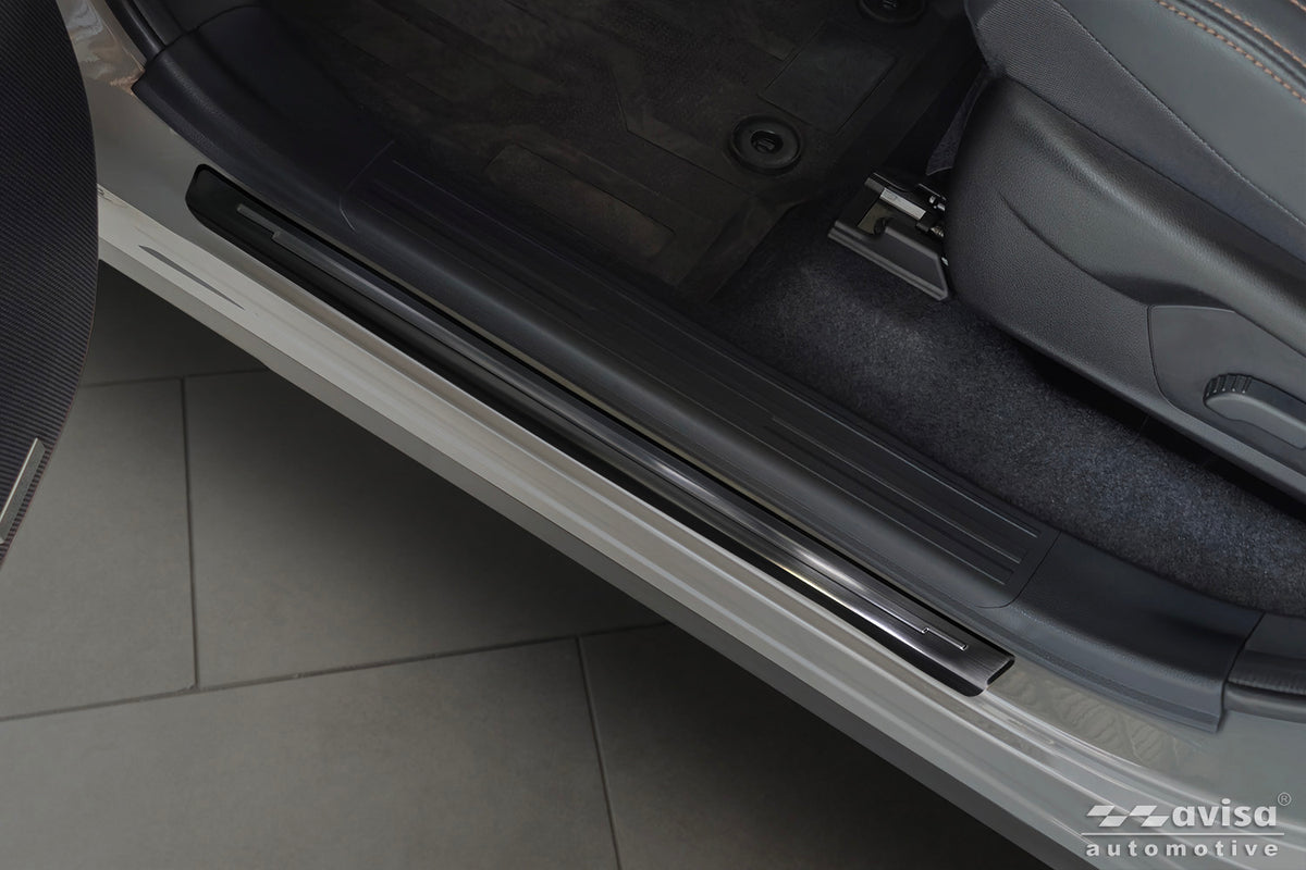 Protector umbral de puertas en relieve SUBARU FORESTER negro