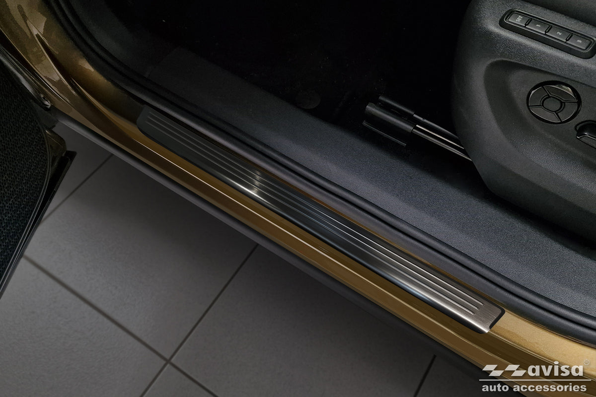 Protector umbral de puertas en relieve VW TAYRON negro