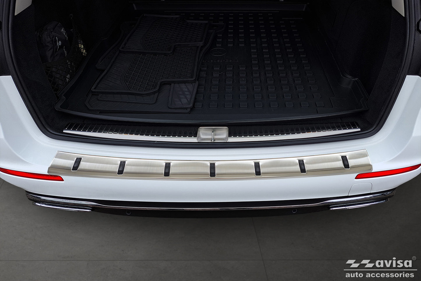 protector de parachoques trasero MERCEDES E53 S213 AMG plata