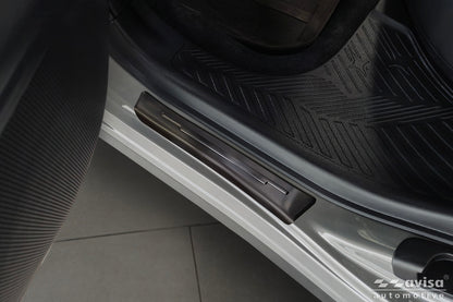 Protector umbral de puertas en relieve SUBARU FORESTER negro