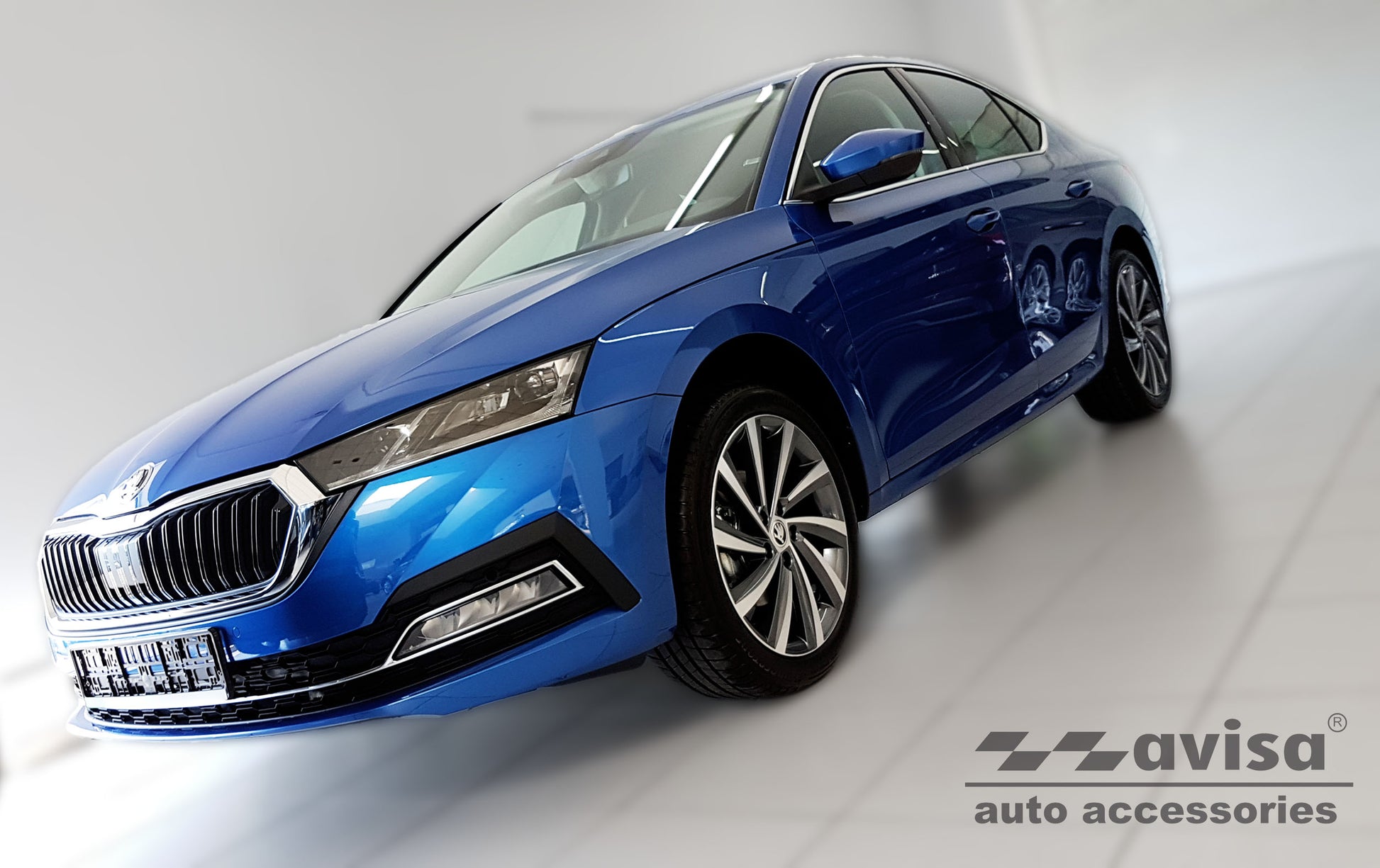 protector de parachoques trasero SKODA OCTAVIA liftback negro 2019-24