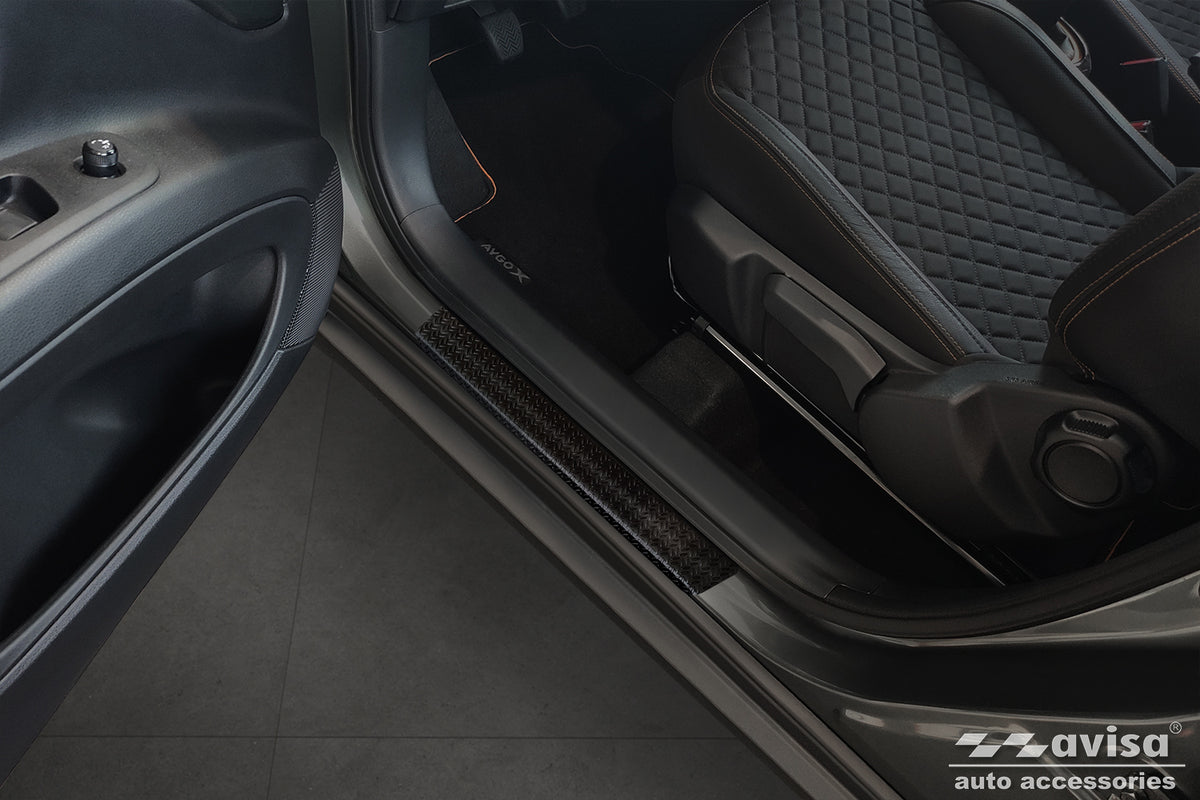 Protector umbral de puertas TOYOTA AYGO X negro