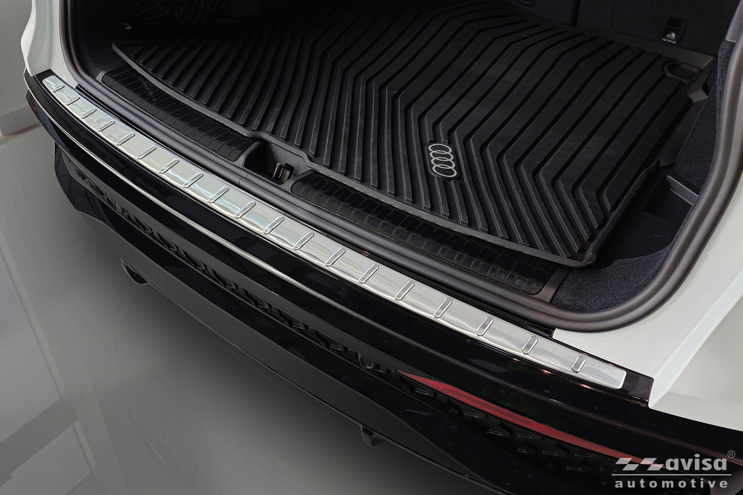 protector de parachoques trasero AUDI Q5 plata satinado