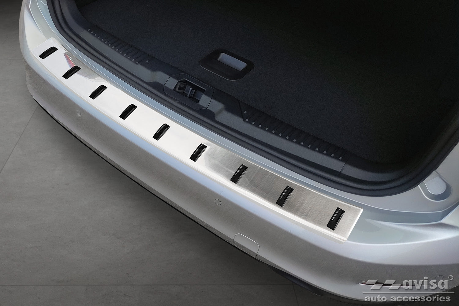 protector de parachoques trasero FORD FOCUS turnier plata