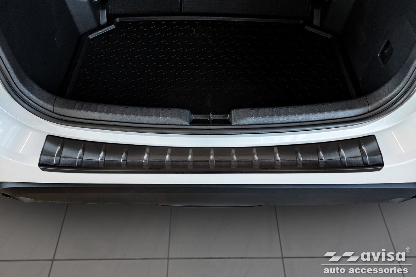 protector de parachoques trasero MAZDA 2 HYBRD (ZV) negro