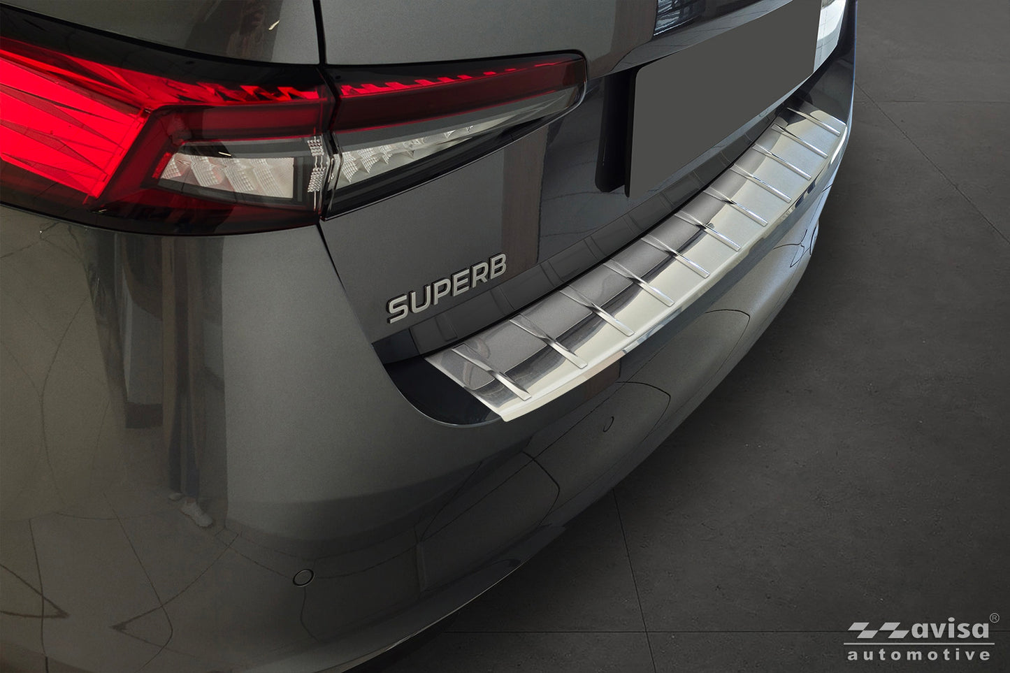 protector de parachoques trasero SKODA SUPERB liftback plata satinado