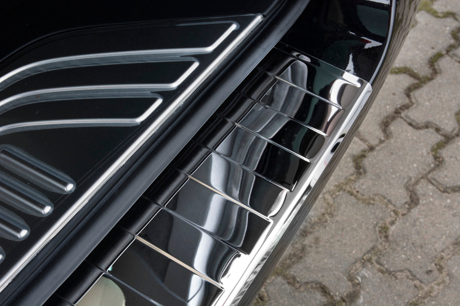 protector de parachoques trasero MERCEDES CLASE V W447 plata espejo 2014-2024+