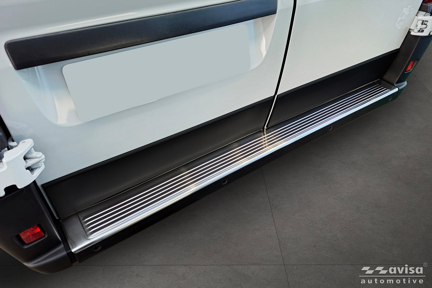 protector de parachoques trasero FIAT DUCATO plata satinado