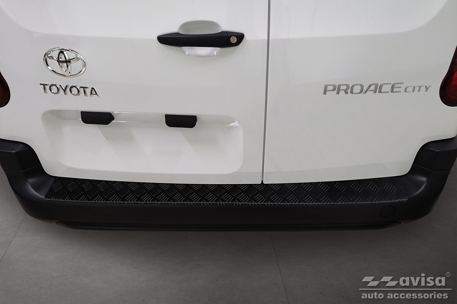 protector de parachoques trasero OPEL COMBO Cargo