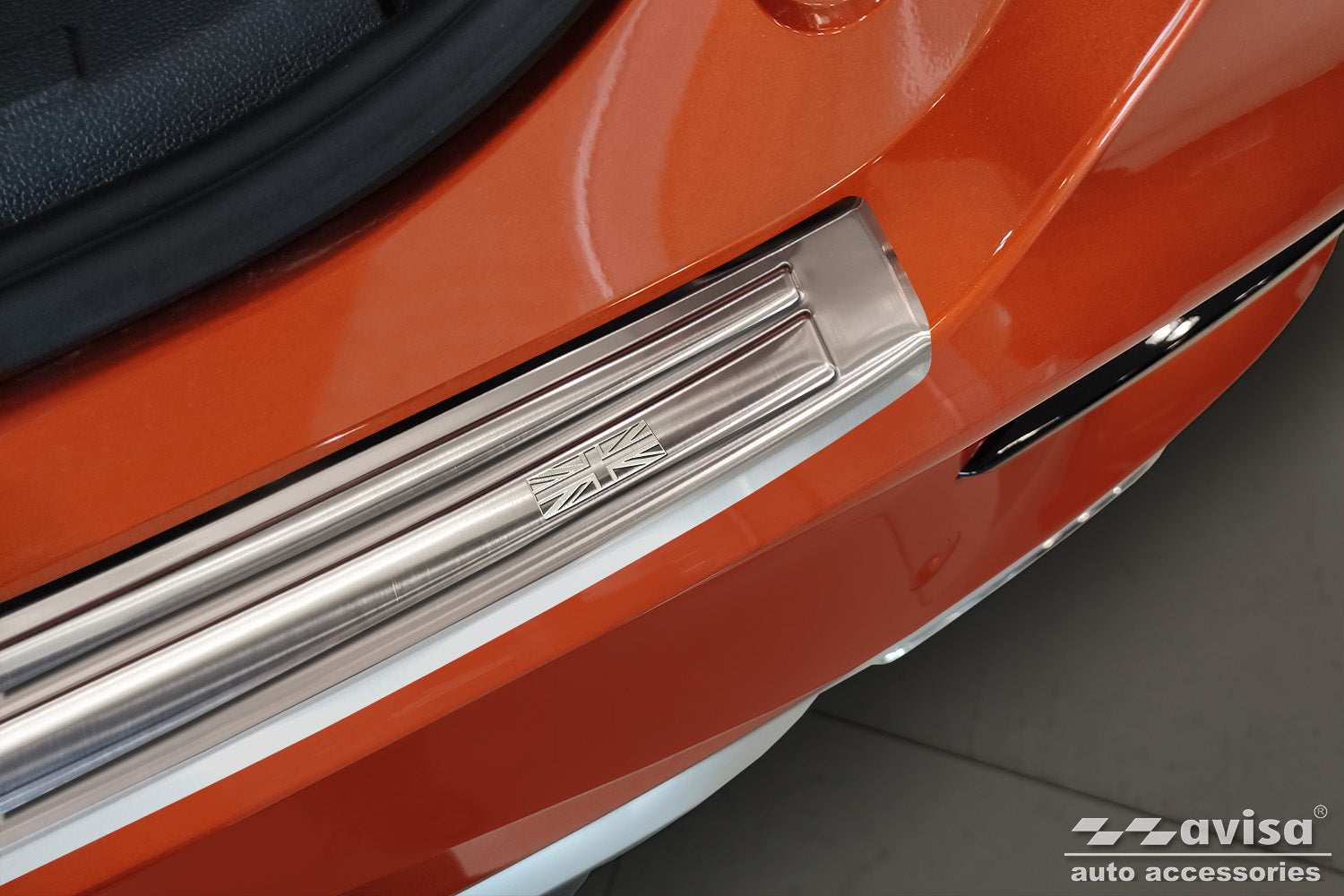 protector de parachoques trasero MG ZS plata satinado 2019-24