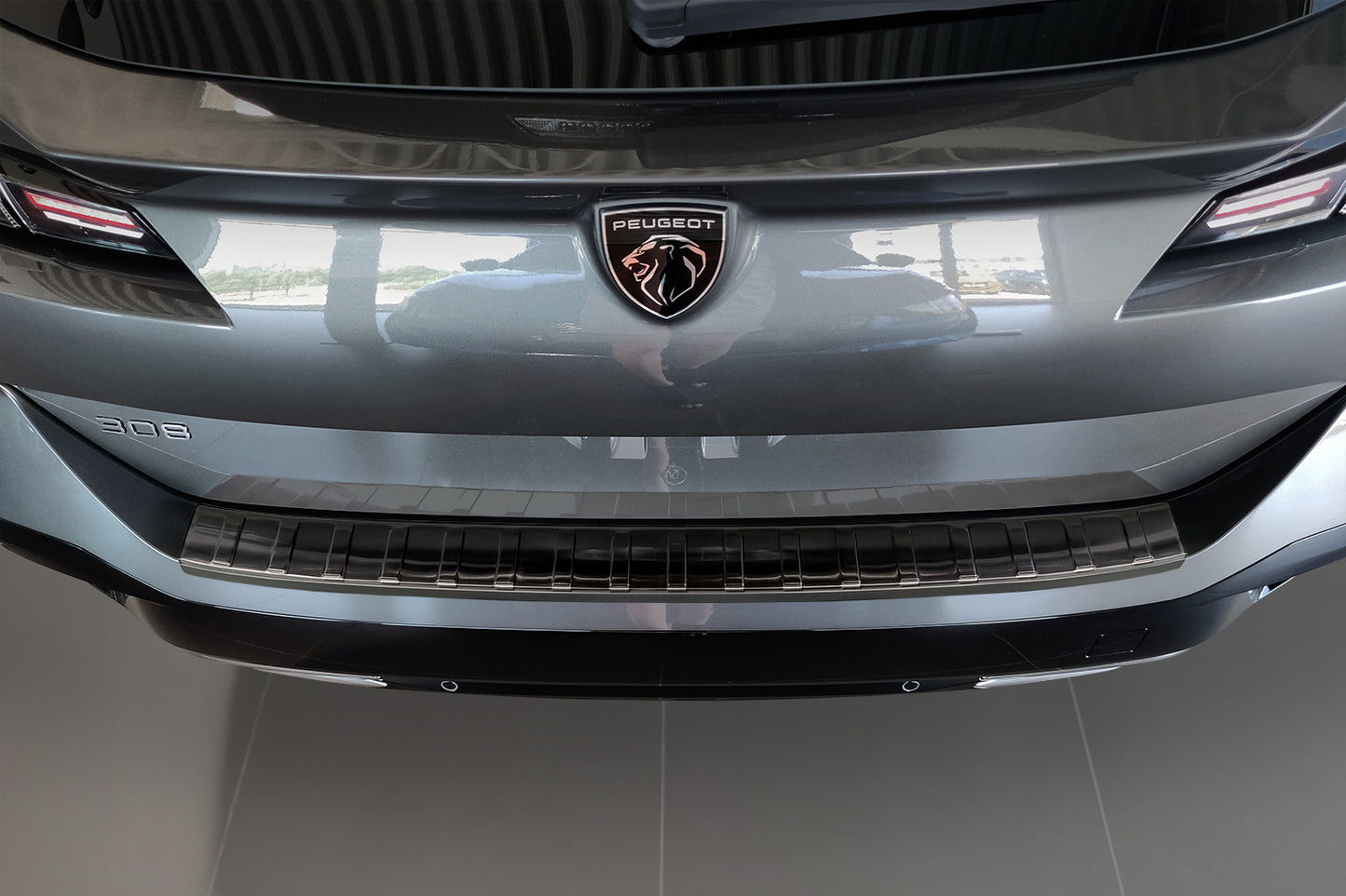 protector de parachoques trasero PEUGEOT 308 SW combi negro 2021+