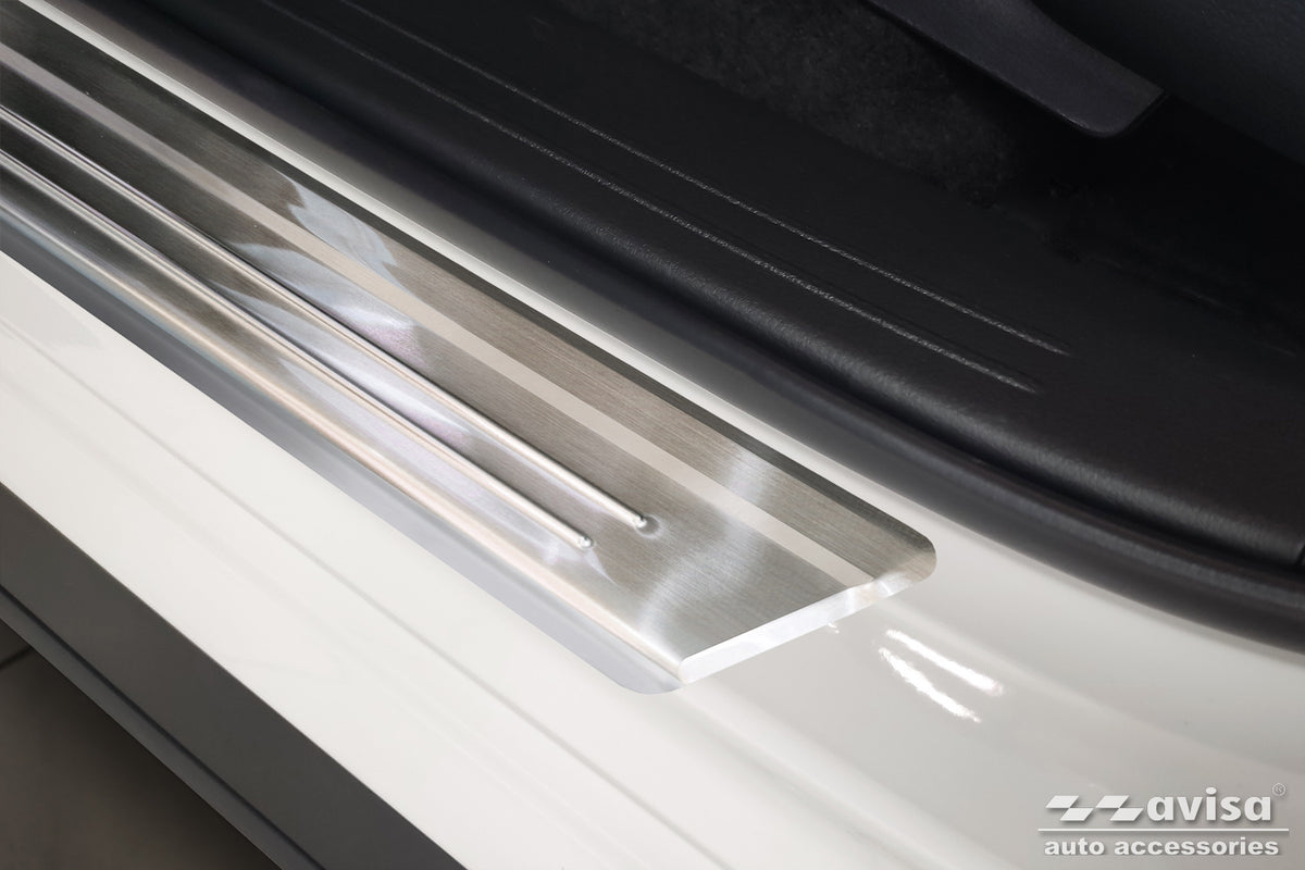 Protector umbral de puertas en relieve MAZDA CX-60 plata satinado