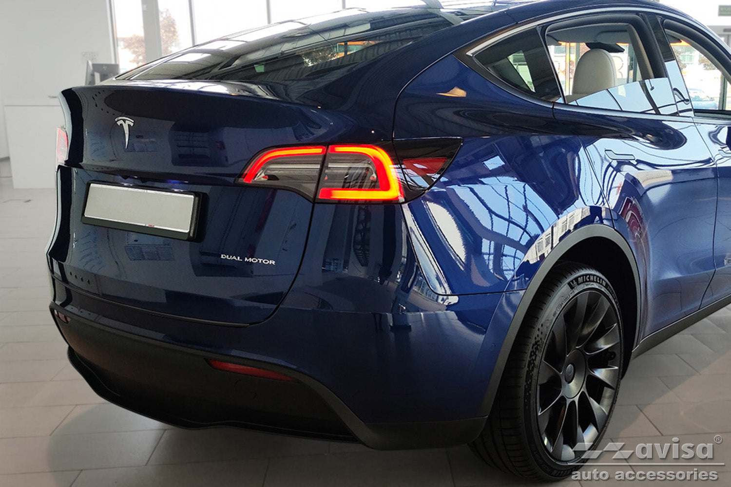 protector de parachoques trasero TESLA MODEL Y negro