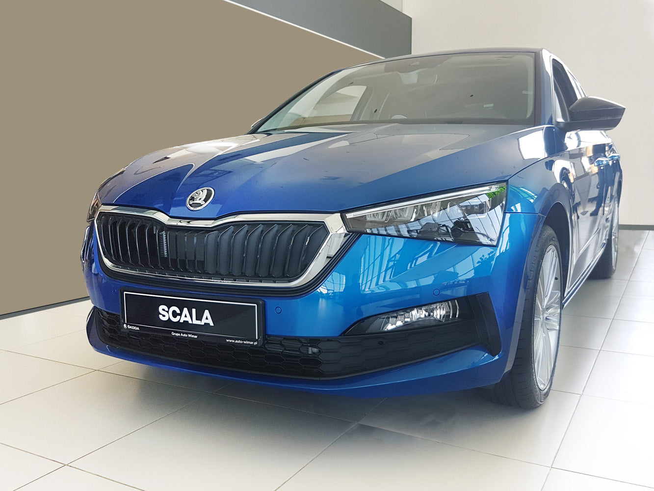 protector de parachoques trasero SKODA SCALA negro