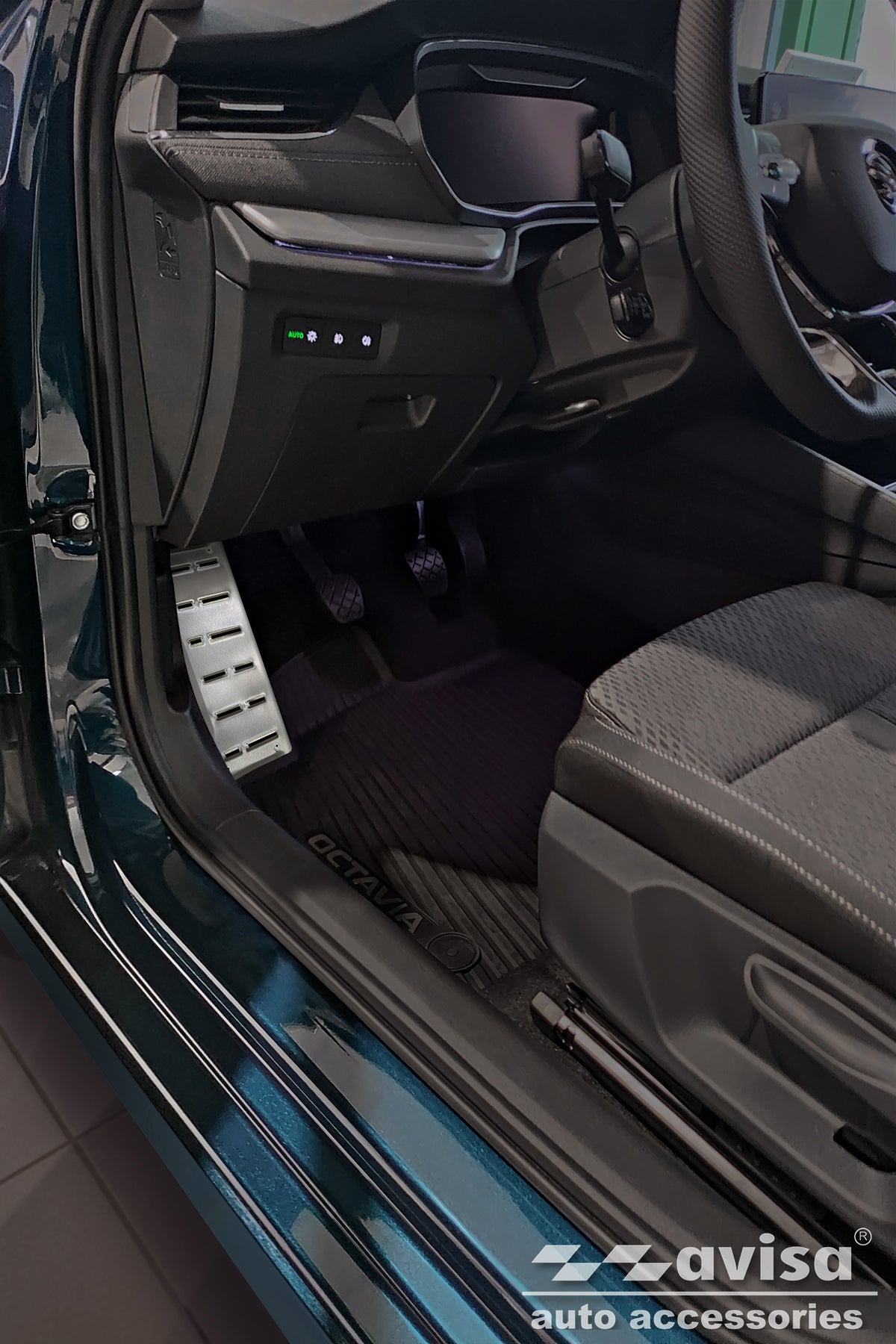 reposa piés SKODA OCTAVIA liftback/combi plata satinado