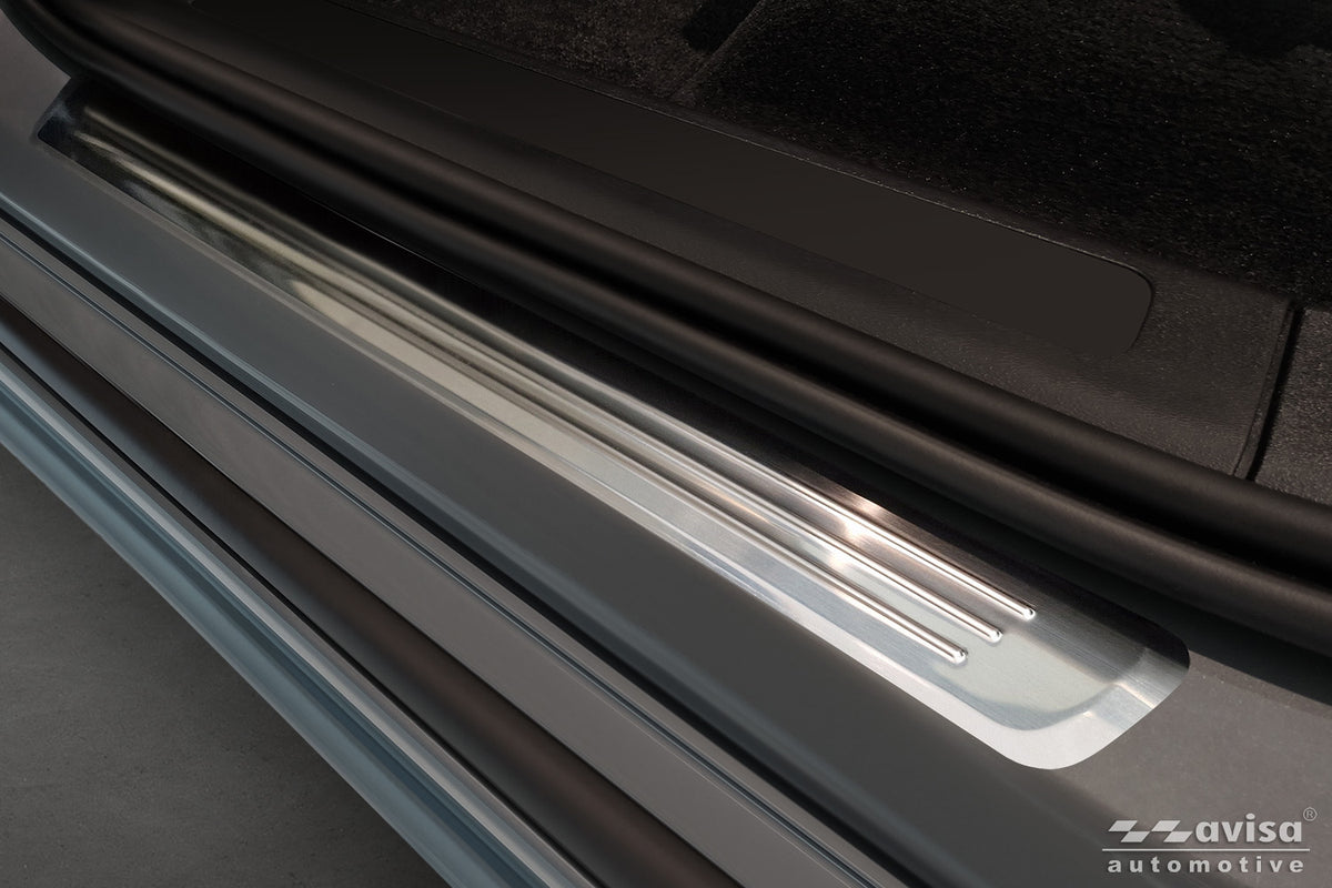 Protector umbral de puertas en relieve VOLVO XC90 plata satinado