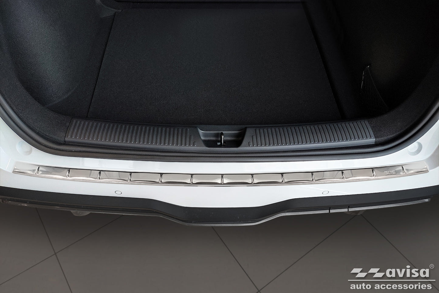 protector de parachoques trasero MG 4 hatchback plata