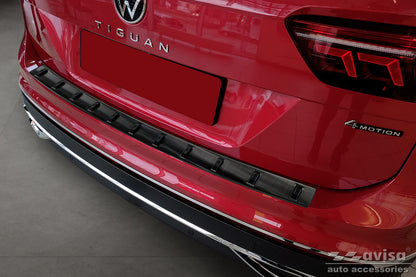 protector de parachoques trasero VW TIGUAN negro 2020+