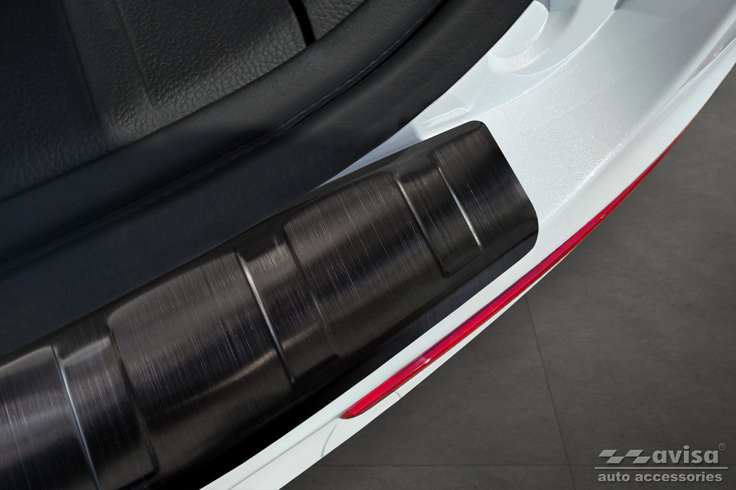 protector de parachoques trasero SSANGYONG REXTON negro