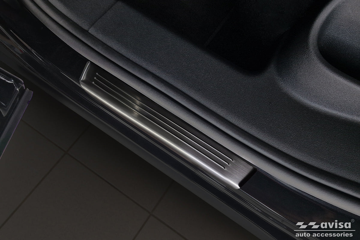 Protector umbral de puertas en relieve VW TIGUAN negro 2024+