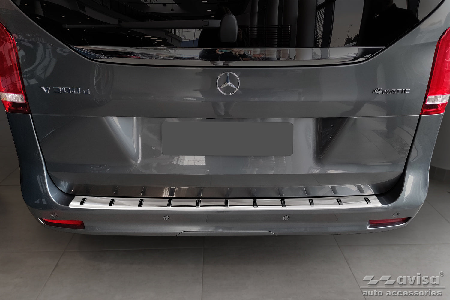 protector de parachoques trasero MERCEDES CLASE V W447 plata satinado