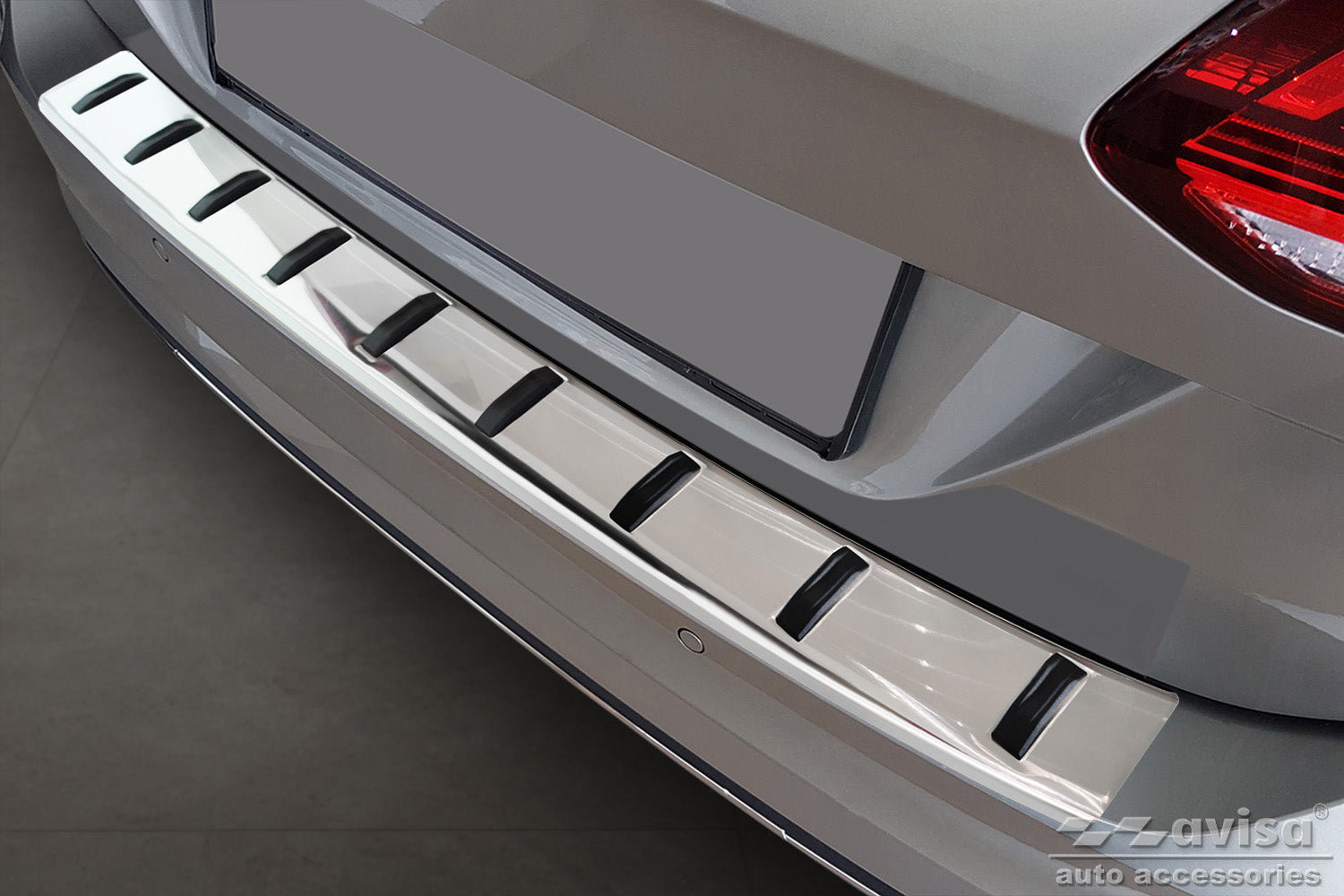 protector de parachoques trasero VW GOLF Variant plata