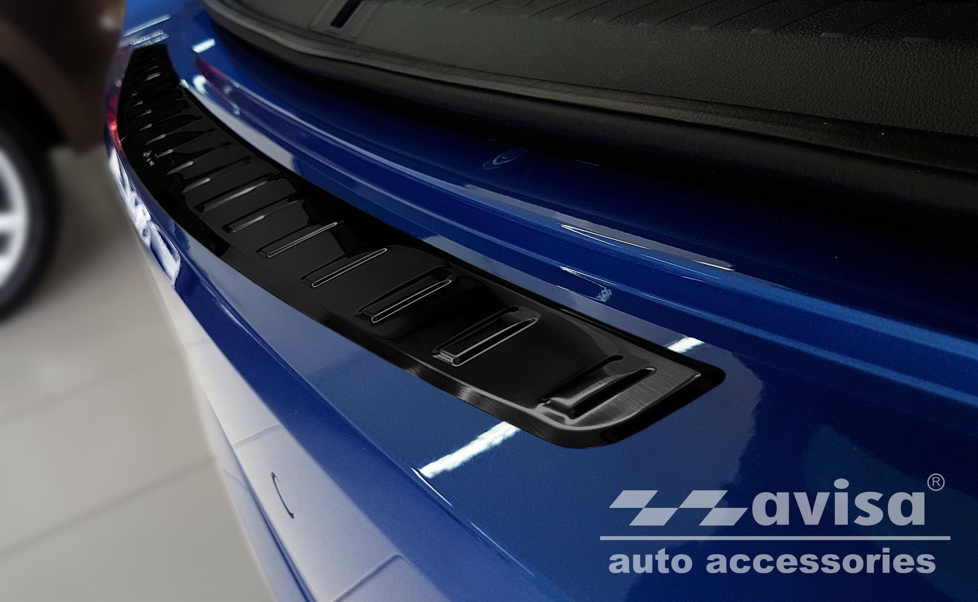 protector de parachoques trasero SKODA OCTAVIA liftback negro 2019-24