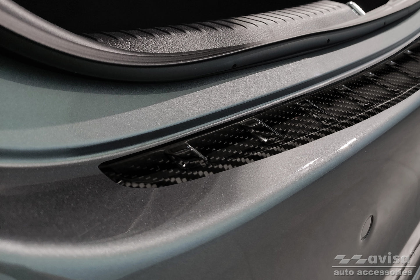 protector de parachoques trasero MERCEDES CLASE C negro fibra de carbono